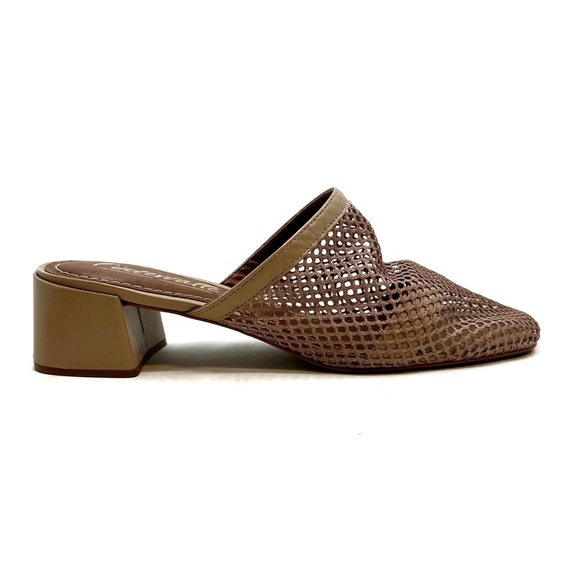 L'INTERVALLE Shoes - L'Intervalle | Clover Mesh Mules in Almond Size US 9